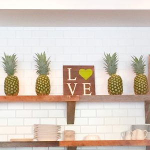 I officially need pineapples (and white subway tile!) in my