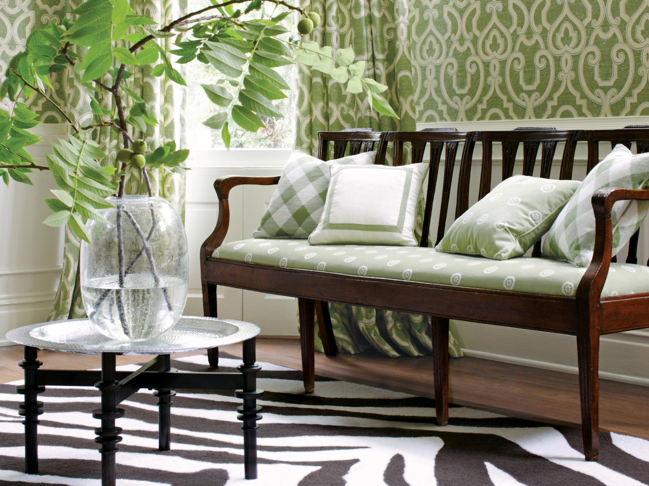 Wallpaper is back! 16 ways to work it in your home