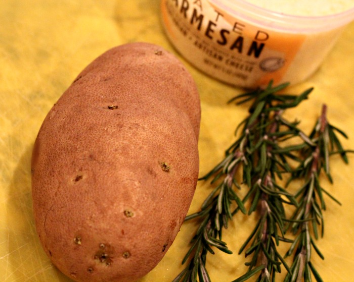 rosemary + parm roasted potatoes || the average girl's guide