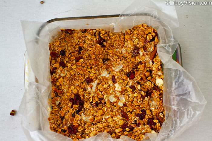 homemade granola bars // the average girl's guide