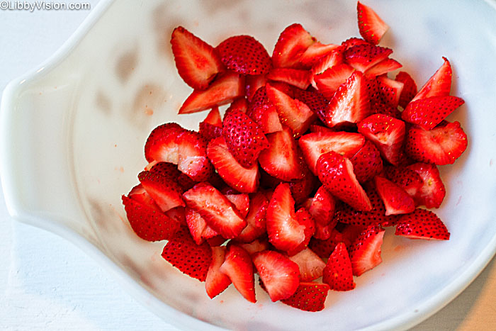 strawberry jam recipe || the average girl's guide