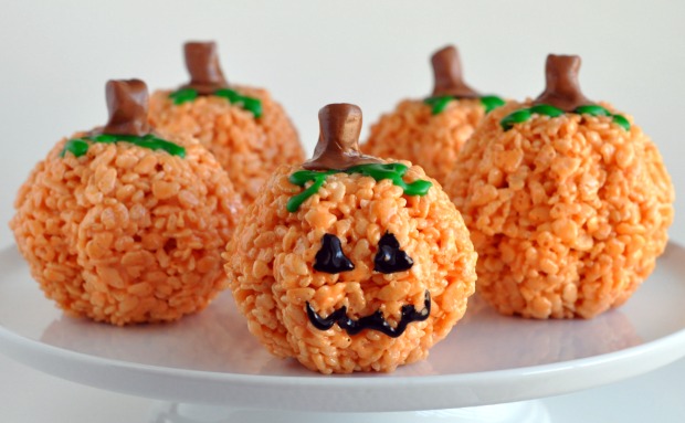 Pumpkin-Face-Rice-Krispies-Treats
